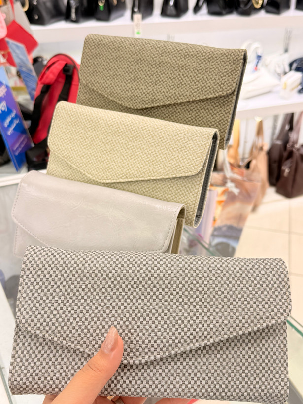 کیف پول دستی